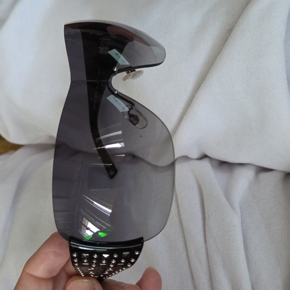 BEBE BB 7013 ANIMATED JET 11/10 BLACK GRADIENT AUTHENTIC SUNGLASSES - Picture 9 of 11